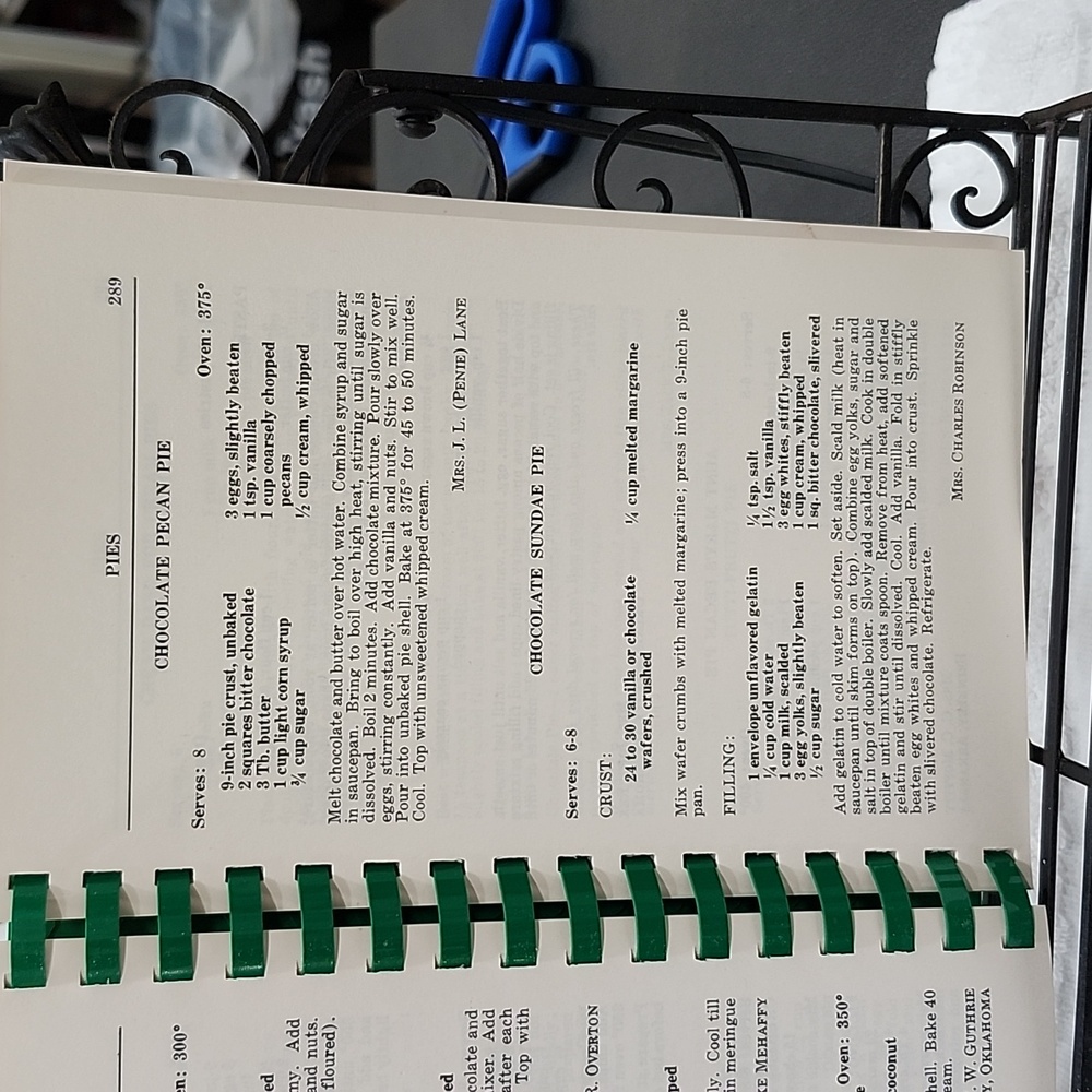VINTAGE 1972 'LITTLE ROCK COOKS' COOKBOOK - Picture 6 of 8
